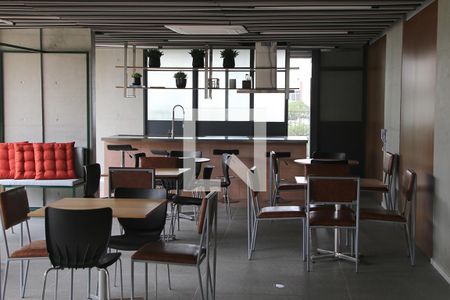 Studio à venda com 25m², 1 quarto e sem vagaÁrea comum - Salão de festas