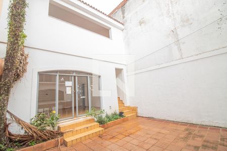 Casa para alugar com 224m², 4 quartos e 3 vagasQuintal 