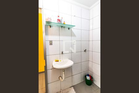 Apartamento para alugar com 73m², 2 quartos e sem vagaBanheiro