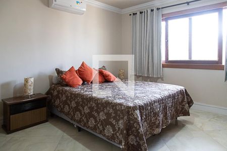 Casa de condomínio para alugar com 210m², 3 quartos e 2 vagasSuíte 1