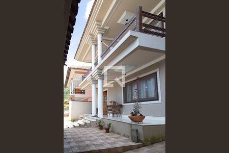 Casa de condomínio para alugar com 210m², 3 quartos e 2 vagasFachada interna 