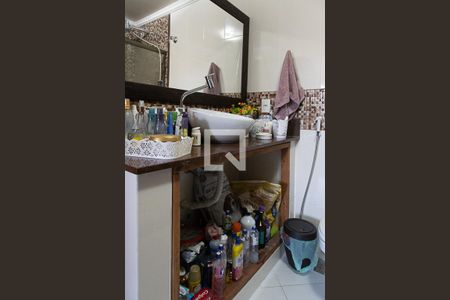 Casa de condomínio para alugar com 210m², 3 quartos e 2 vagasBanheiro da suíte 1 
