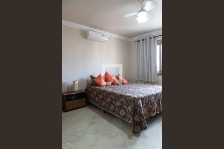 Casa de condomínio para alugar com 210m², 3 quartos e 2 vagasSuíte 1Suíte 1