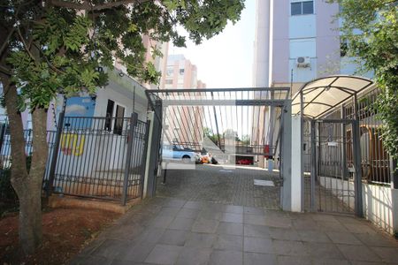 Apartamento à venda com 65m², 2 quartos e 1 vagaFachada e portaria