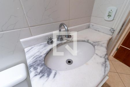 Casa de condomínio à venda com 120m², 3 quartos e 2 vagasBanheiro da Suíte 2