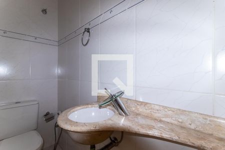 Casa de condomínio à venda com 120m², 3 quartos e 2 vagasLavabo