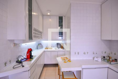 Apartamento à venda com 250m², 3 quartos e 4 vagasCozinha