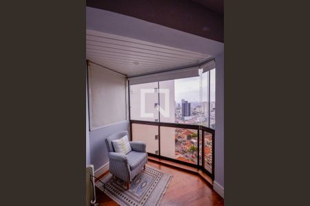 Apartamento à venda com 250m², 3 quartos e 4 vagasVaranda