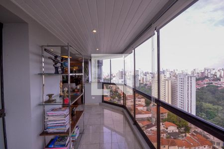 Apartamento à venda com 250m², 3 quartos e 4 vagasVaranda