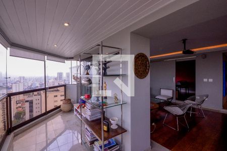 Apartamento à venda com 250m², 3 quartos e 4 vagasVaranda