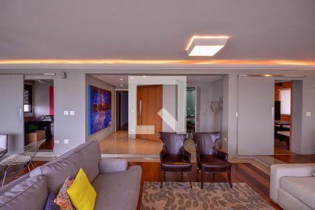 Apartamento à venda com 250m², 3 quartos e 4 vagasSala