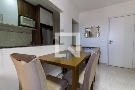 Detalhe da sala de apartamento para alugar com 1 quarto, 45m² em Vila Tupi, Praia Grande