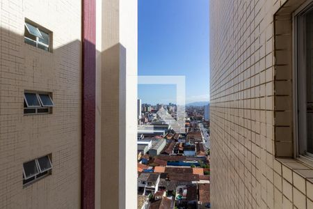 Vista da sala de apartamento para alugar com 1 quarto, 45m² em Vila Tupi, Praia Grande