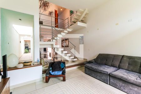 Casa de condomínio à venda com 220m², 3 quartos e 3 vagasSala