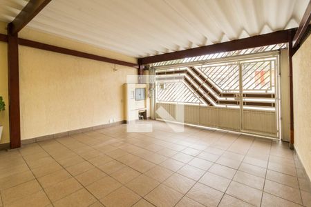 Garagem de casa à venda com 5 quartos, 160m² em Vila Santa Maria, São Paulo