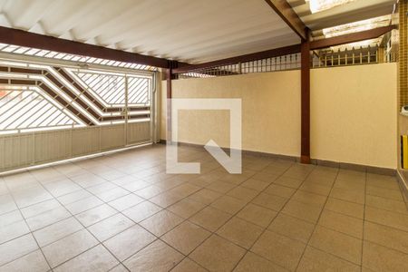 Garagem de casa à venda com 5 quartos, 160m² em Vila Santa Maria, São Paulo