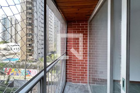 Sacada de apartamento para alugar com 1 quarto, 40m² em Indianópolis, São Paulo