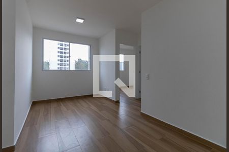 Sala de apartamento para alugar com 2 quartos, 42m² em Usina Piratininga, São Paulo
