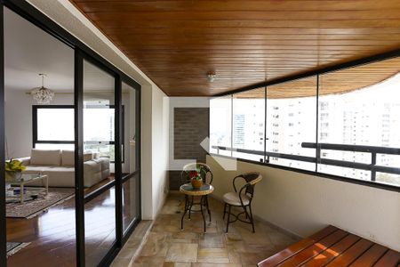 varanda de apartamento à venda com 3 quartos, 170m² em Vila Andrade, São Paulo