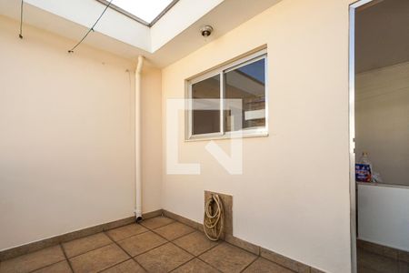 Casa à venda com 242m², 3 quartos e 6 vagasTerraço