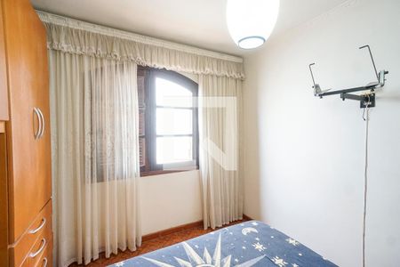 Casa à venda com 242m², 3 quartos e 6 vagasQuarto 01