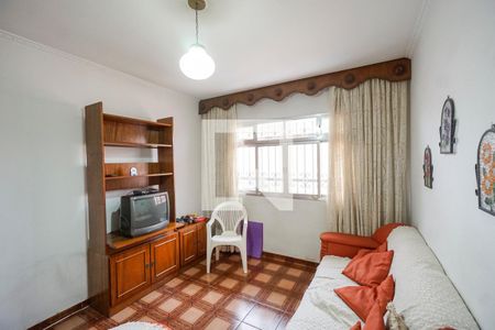 Sala de TV de casa à venda com 3 quartos, 242m² em Guaiaúna, São Paulo