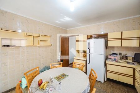 Casa à venda com 242m², 3 quartos e 6 vagasCozinha