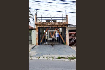 Casa à venda com 250m², 3 quartos e 2 vagasFachada