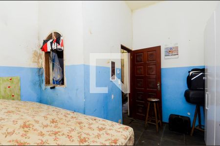 Casa à venda com 250m², 3 quartos e 2 vagasQuarto de Serviço