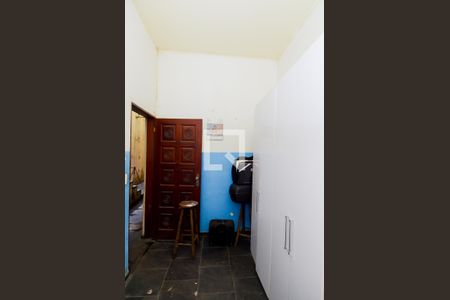 Casa à venda com 250m², 3 quartos e 2 vagasQuarto de Serviço