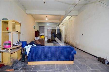 Casa à venda com 250m², 3 quartos e 2 vagasSalão 