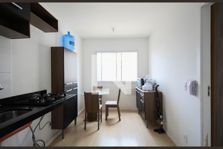 Sala/cozinha de kitnet/studio à venda com 1 quarto, 24m² em Paraíso do Morumbi, São Paulo