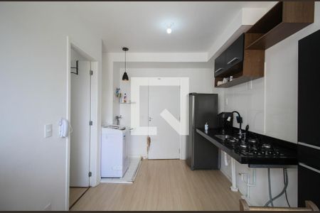 Sala/cozinha de kitnet/studio à venda com 1 quarto, 24m² em Paraíso do Morumbi, São Paulo