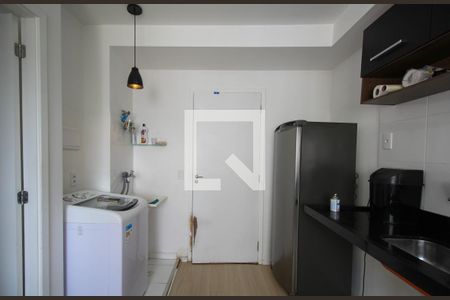 Sala/cozinha de kitnet/studio à venda com 1 quarto, 24m² em Paraíso do Morumbi, São Paulo