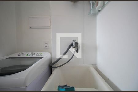 Sala/cozinha de kitnet/studio à venda com 1 quarto, 24m² em Paraíso do Morumbi, São Paulo