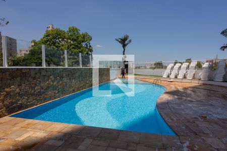 Apartamento à venda com 67m², 3 quartos e 1 vaga Apartamento à venda com 67m², 3 quartos e 1 vagaÁrea comum - Piscina