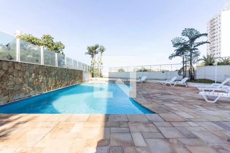 Apartamento à venda com 67m², 3 quartos e 1 vaga Apartamento à venda com 67m², 3 quartos e 1 vagaÁrea comum - Piscina