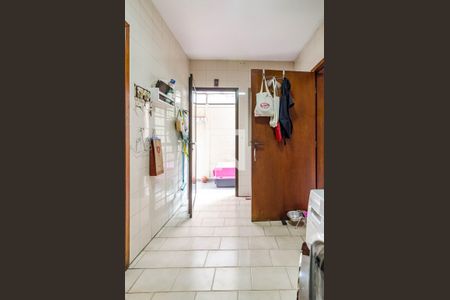 Casa à venda com 300m², 3 quartos e 2 vagasÁrea de serviço