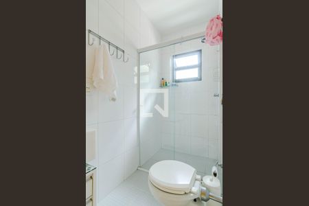 Casa à venda com 300m², 3 quartos e 2 vagasBanheiro da suíte 1