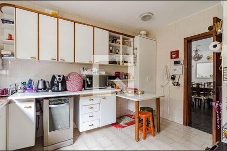 Casa à venda com 300m², 3 quartos e 2 vagasCozinha