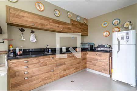 Casa à venda com 300m², 3 quartos e 2 vagasChurrasqueira