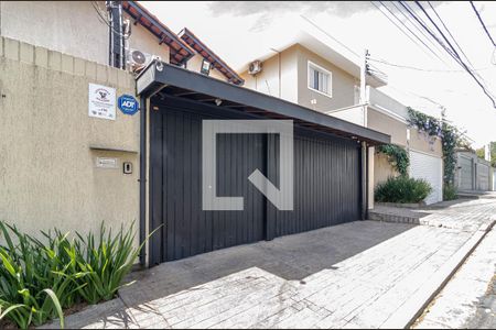 Casa à venda com 300m², 3 quartos e 2 vagasFachada