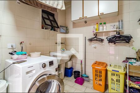 Casa à venda com 300m², 3 quartos e 2 vagasÁrea de serviço