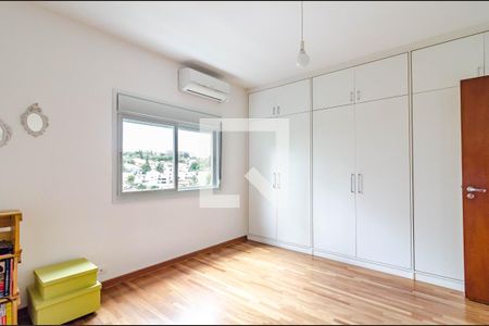 Casa à venda com 300m², 3 quartos e 2 vagasSuíte 1