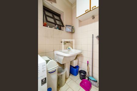 Casa à venda com 300m², 3 quartos e 2 vagasÁrea de serviço