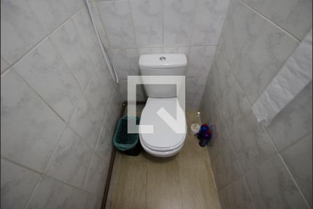 Casa à venda com 104m², 3 quartos e 2 vagas Casa à venda com 104m², 3 quartos e 2 vagasBanheiro de Serviço