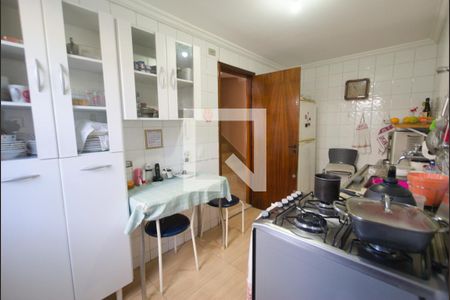 Casa à venda com 104m², 3 quartos e 2 vagas Casa à venda com 104m², 3 quartos e 2 vagasCozinha