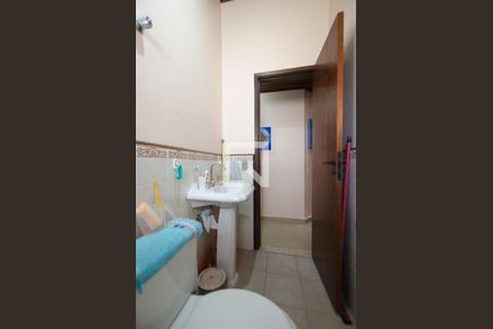 Casa à venda com 104m², 3 quartos e 2 vagas Casa à venda com 104m², 3 quartos e 2 vagasBanheiro