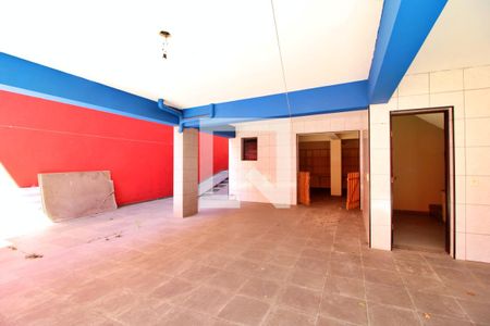 Casa à venda com 320m², 5 quartos e 10 vagasGaragem / Quintal