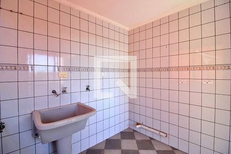 Casa à venda com 320m², 5 quartos e 10 vagasÁrea de Serviço